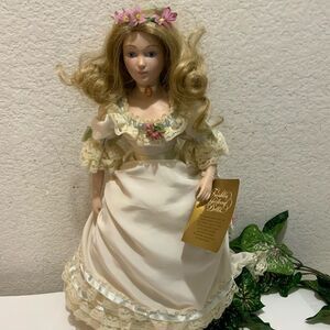 Franklin Heirloom Doll Amy Blue Eyes Ivory Dress Little Women Antebellum 17"